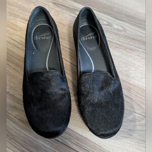 Dansko Women's 37,‎ 6.5-7, Olivia, Black Calf Hair Loafer/Flat, Professional